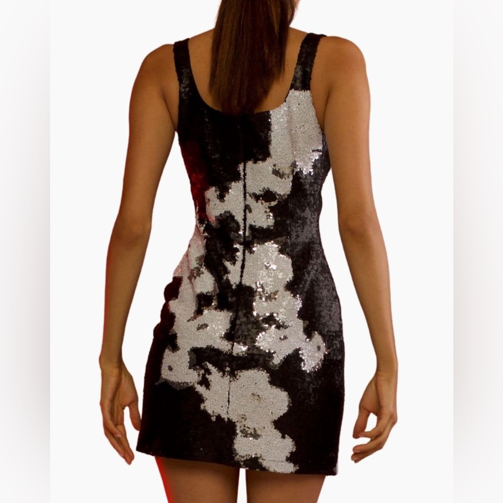 Cynthia Rowley After Hours Sequin Dress.
Size 4. New with tags. - Picture 6 of 8